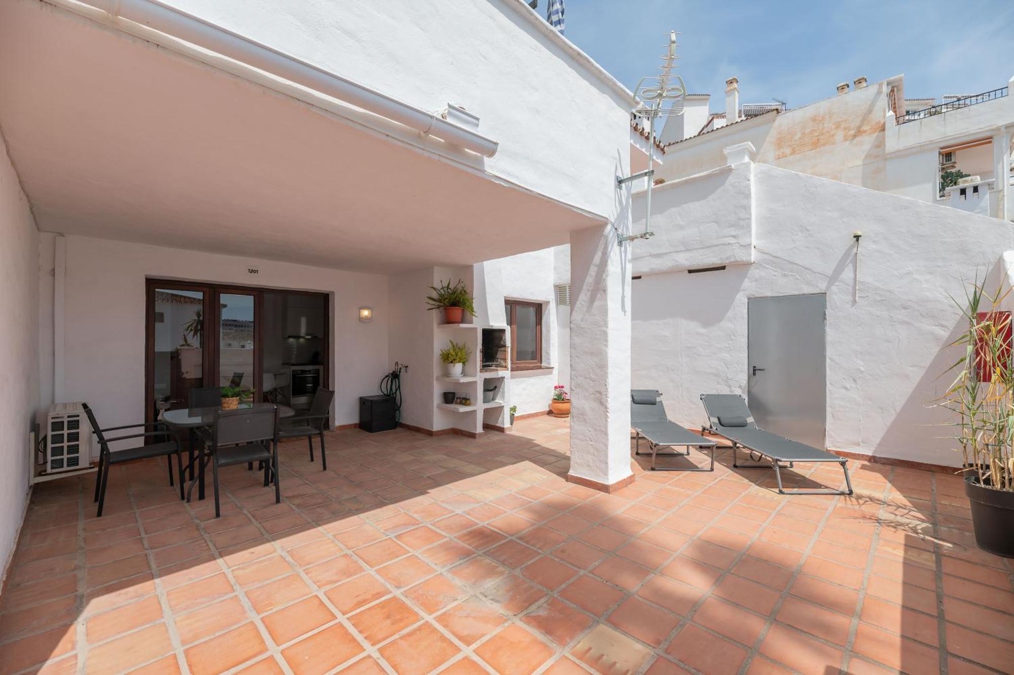 Apartamento Con Amplio Porche Y Bbq بينالماذينا المظهر الخارجي الصورة